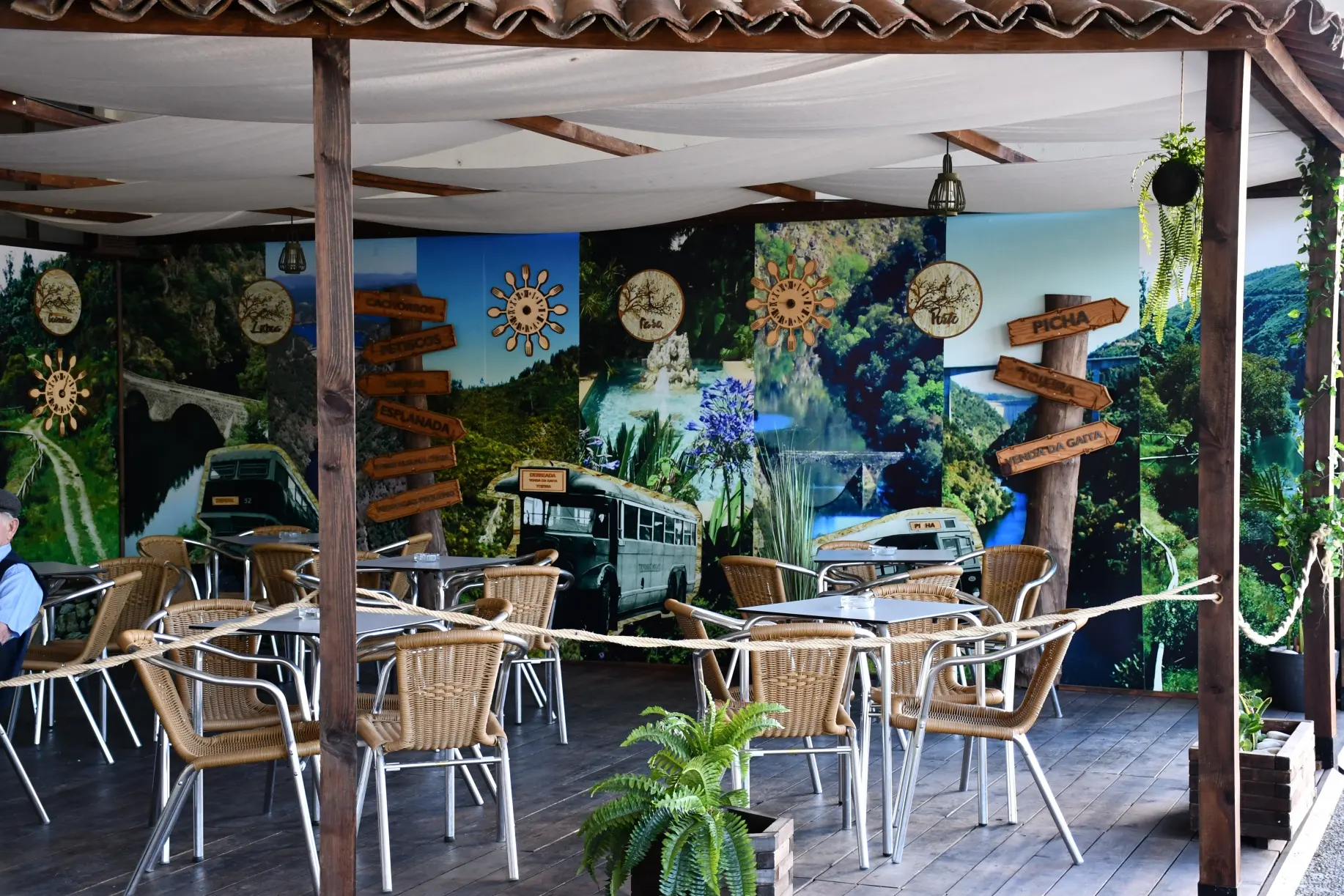 Cafe Restaurante O Terminal Pg 03